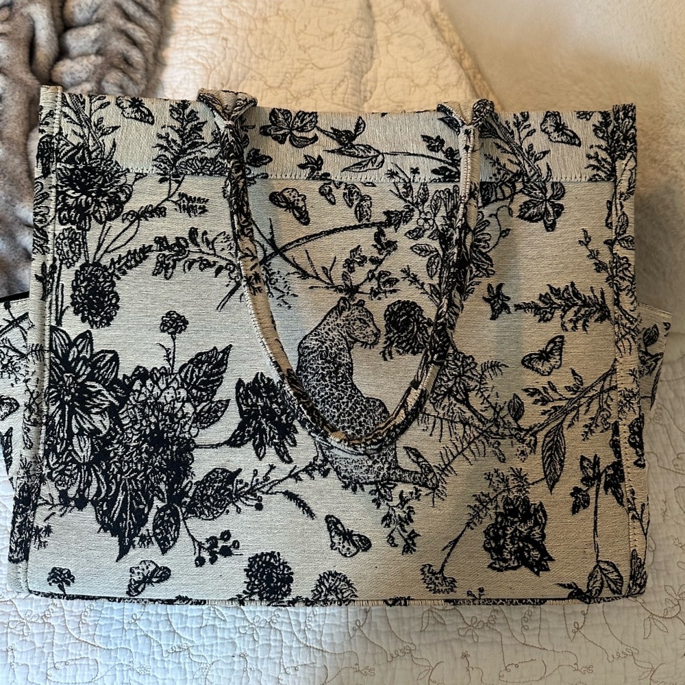 Jacquard Boxy Tote Bag